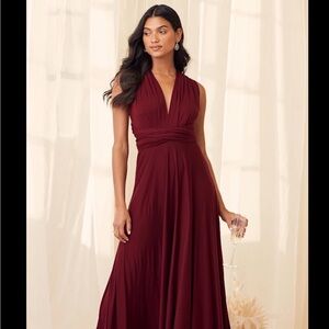 Lulu's Burgundy V‑Neck Wrap Maxi Dress